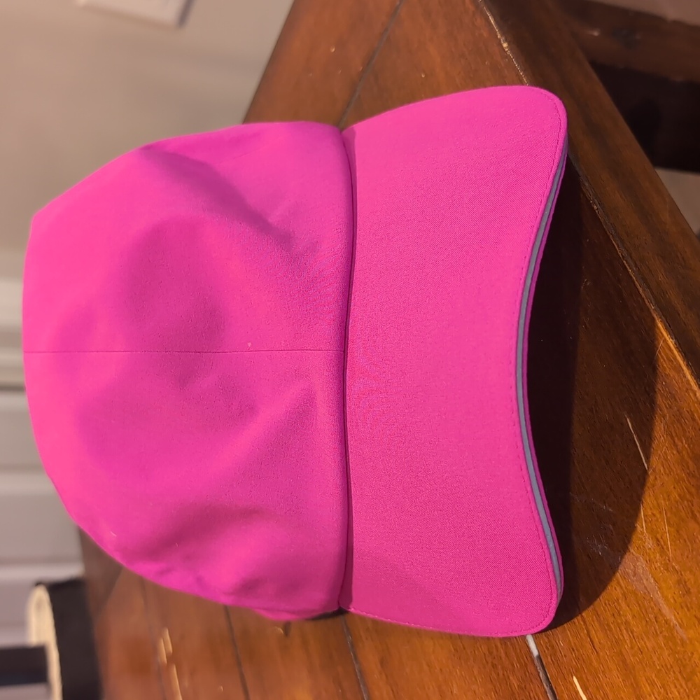Lululemon Free and Fast Run hat